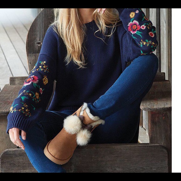 UGG Shoes - UGG GITA BOOTS